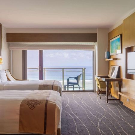 Dusit Thani Guam Resort Tumon Zewnętrze zdjęcie