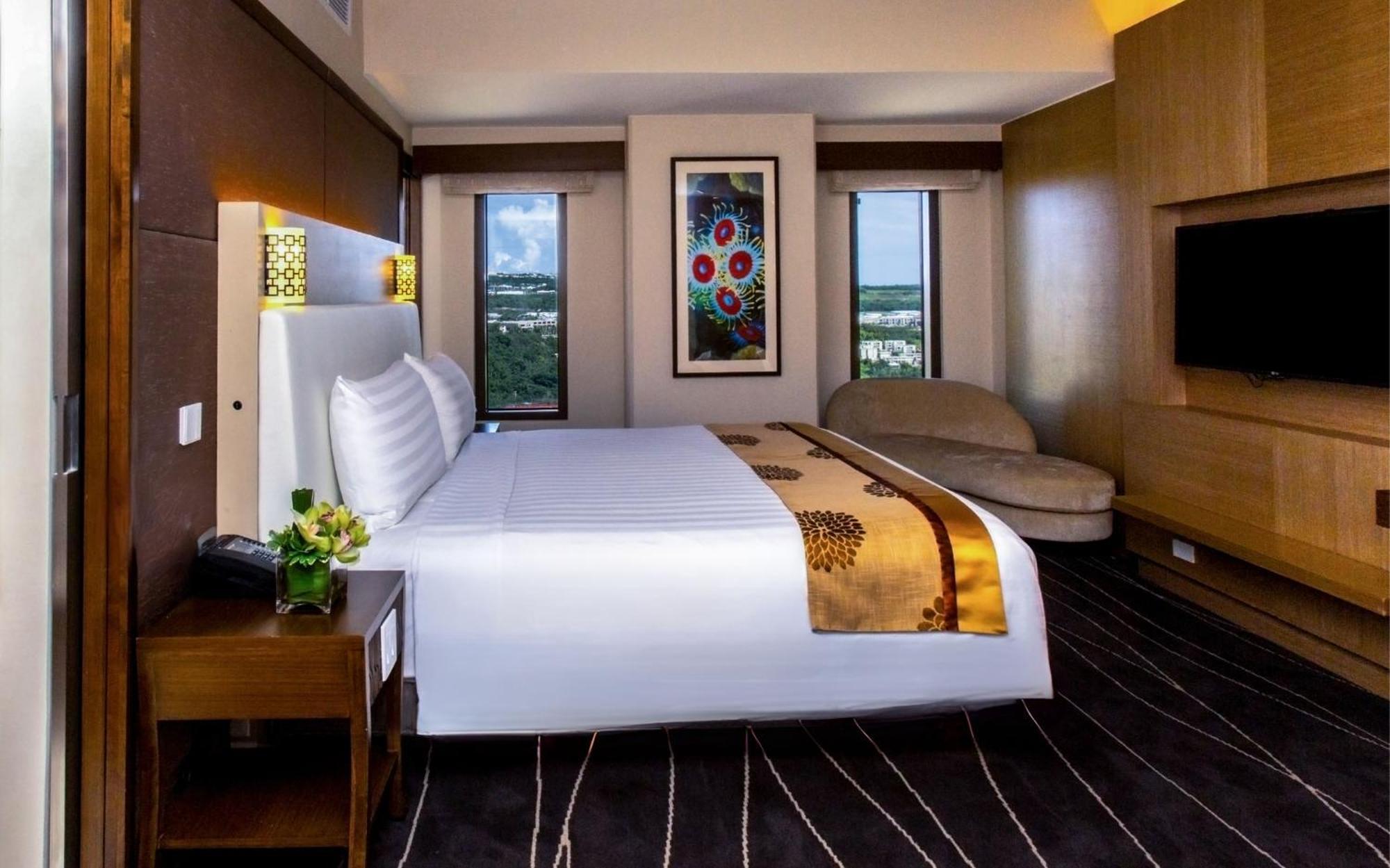 Dusit Thani Guam Resort Tumon Zewnętrze zdjęcie