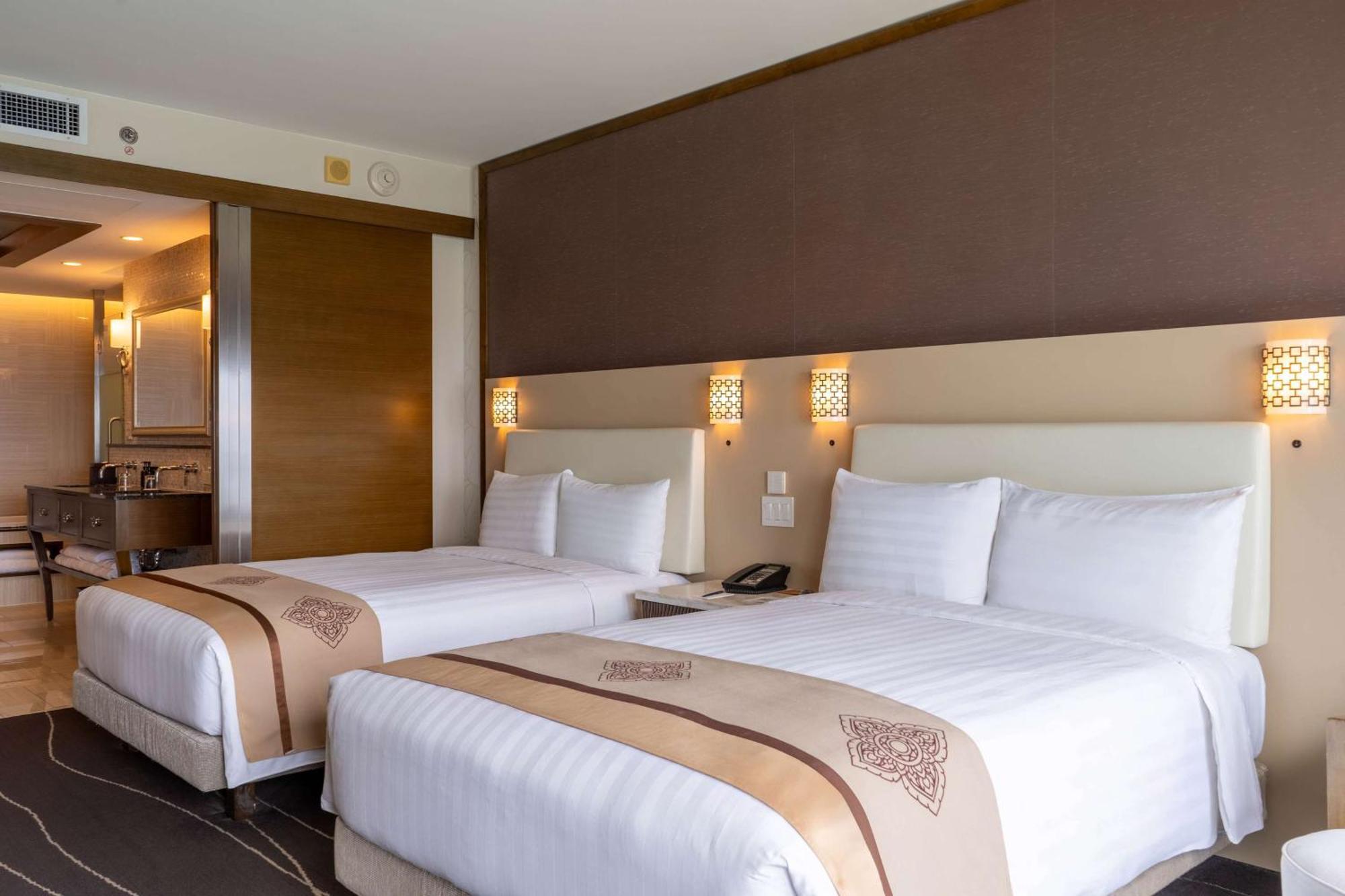 Dusit Thani Guam Resort Tumon Zewnętrze zdjęcie