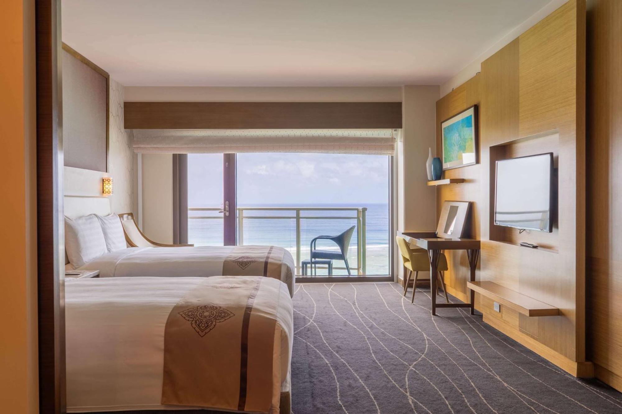 Dusit Thani Guam Resort Tumon Zewnętrze zdjęcie